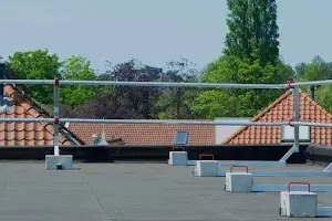 dakrandbeveiliging aluminium (p.meter) huur.